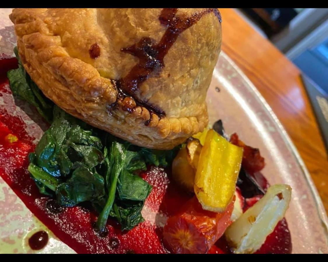 The Rose & Crown Farmhouse Kitchen Nympsfield 외부 사진